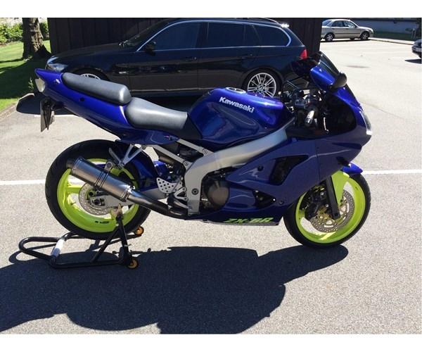 Kawasaki ZX6R billede 6
