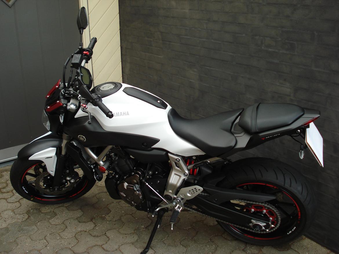 Yamaha MT - 07 billede 8