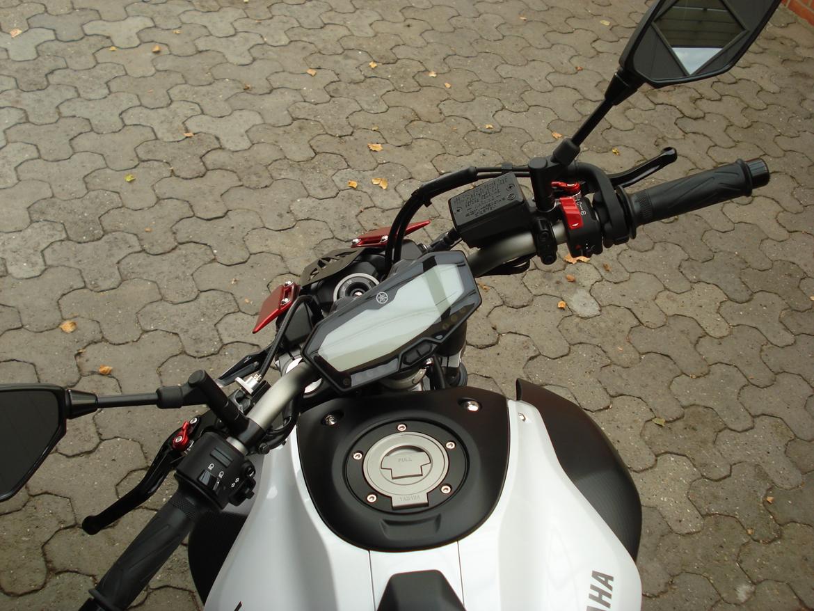 Yamaha MT - 07 billede 17