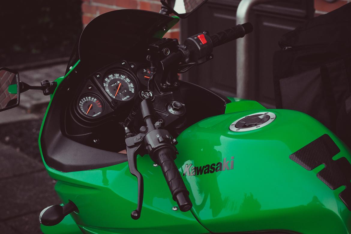 Kawasaki Ninja 250r - Hatting billede 6