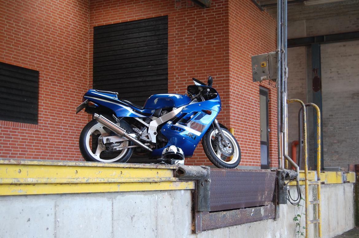 Suzuki GSXR 400 GK73A billede 2