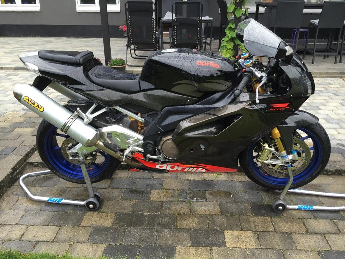 Aprilia RSV 1000R FACTORY billede 3