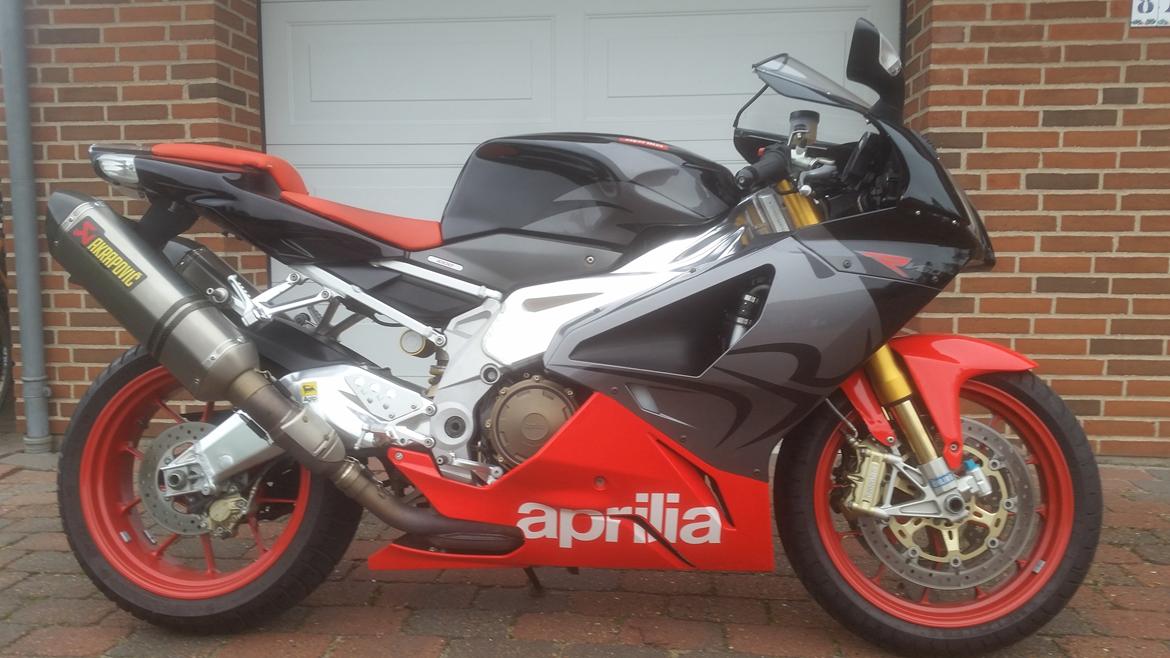 Aprilia RSV1000R (solgt) billede 3