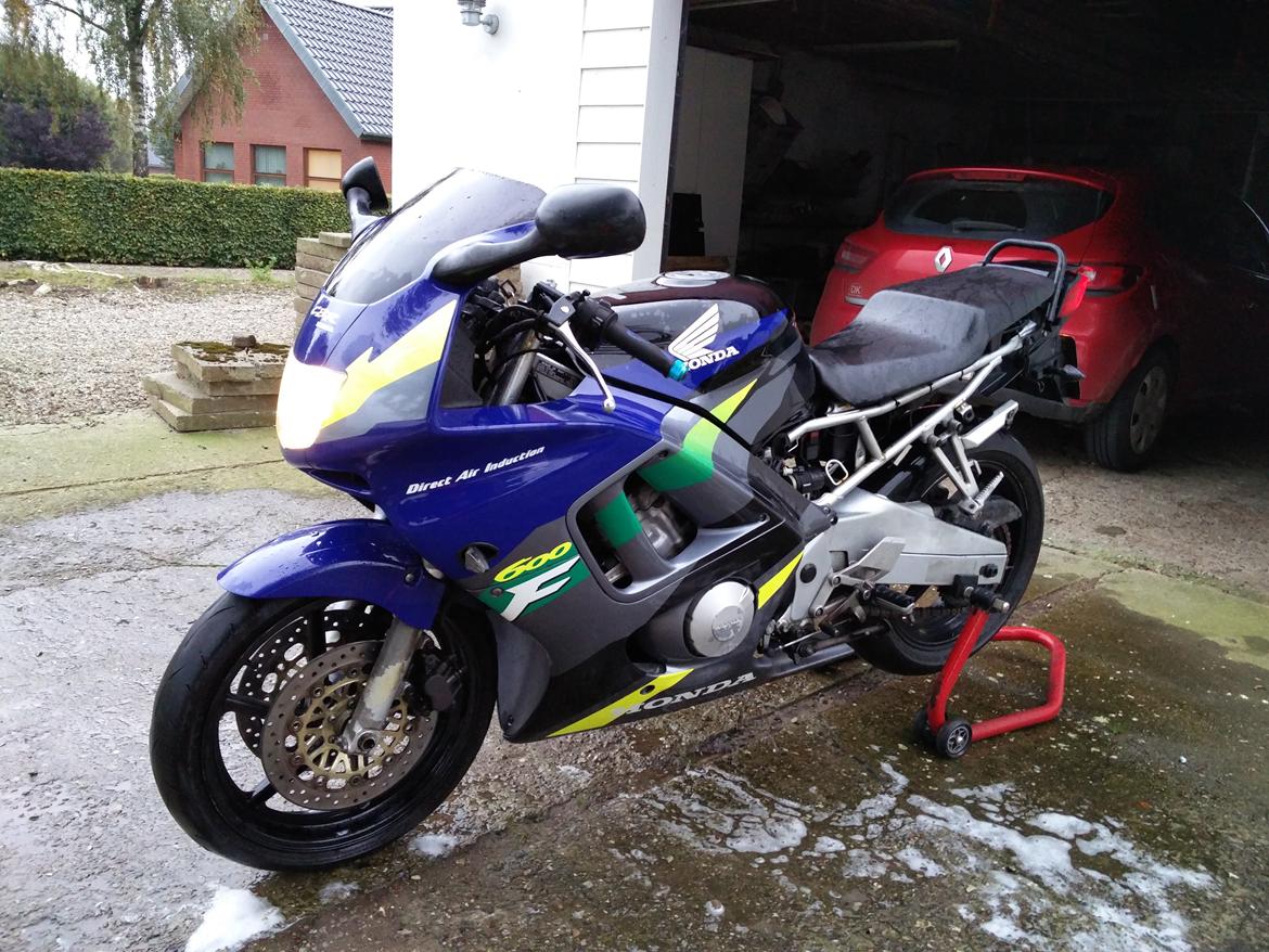 Honda Cbr 600 f3 - Dagen efter købet billede 6