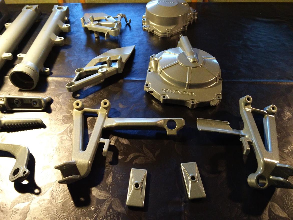 Honda Cbr 600 f3 - Dele tilbage fra pulverlak billede 14