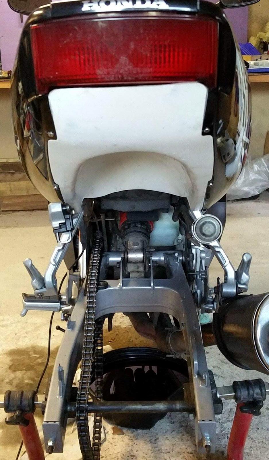 Honda Cbr 600 f3 - Undertray billede 18