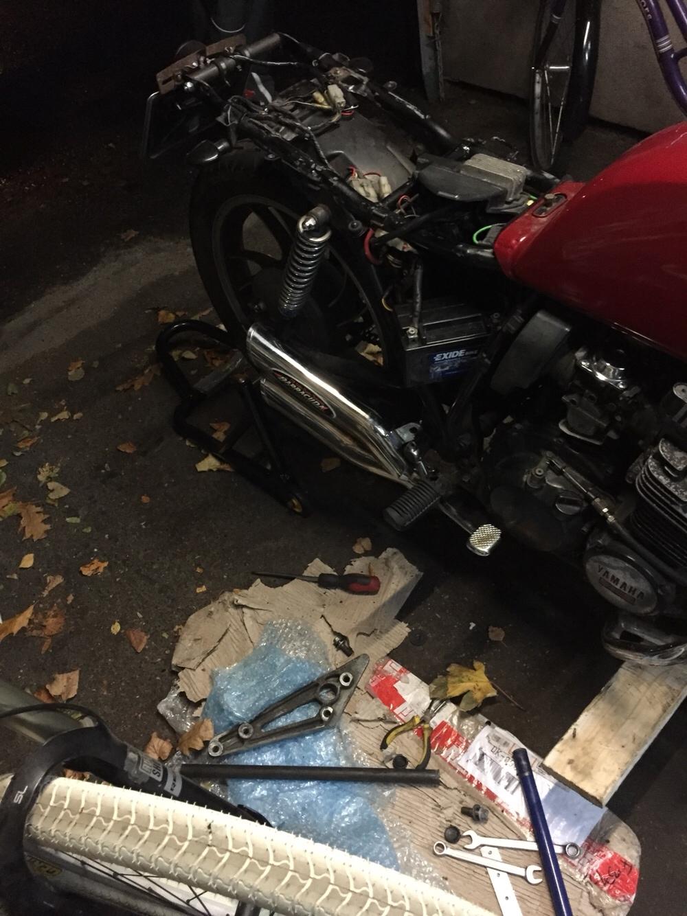 Yamaha XJ550 billede 25