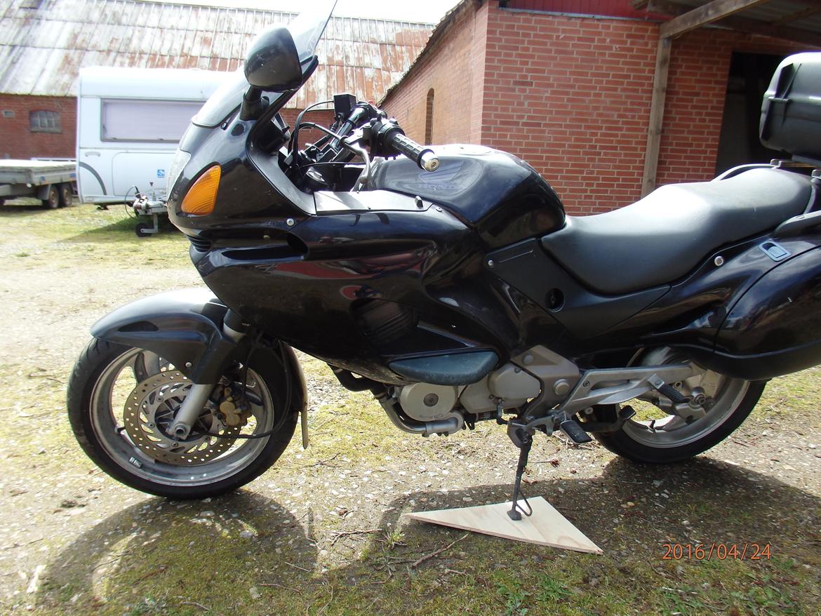 Honda Deauville NT650V billede 4