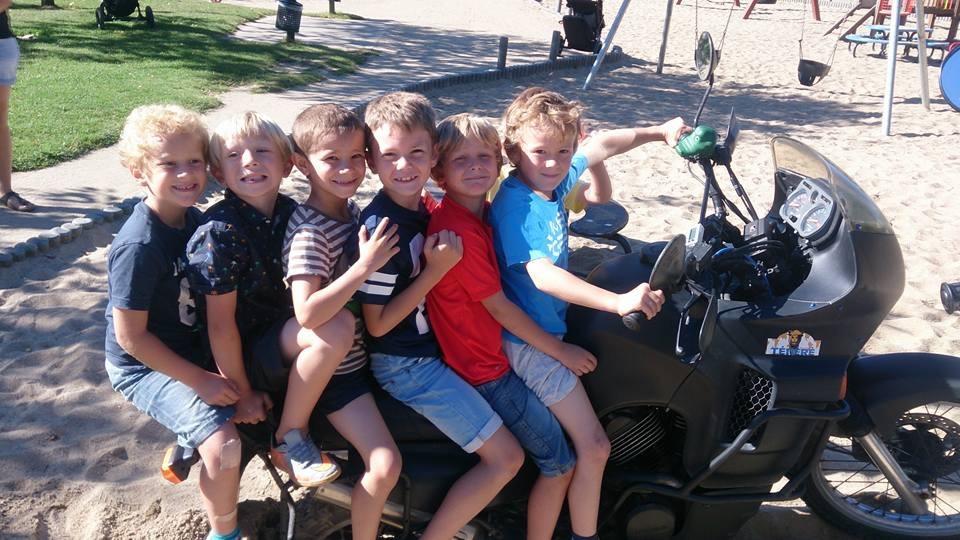 Honda Transalp XL 600 V - Hvor mange børn kan der sidde på en Transalp? billede 49