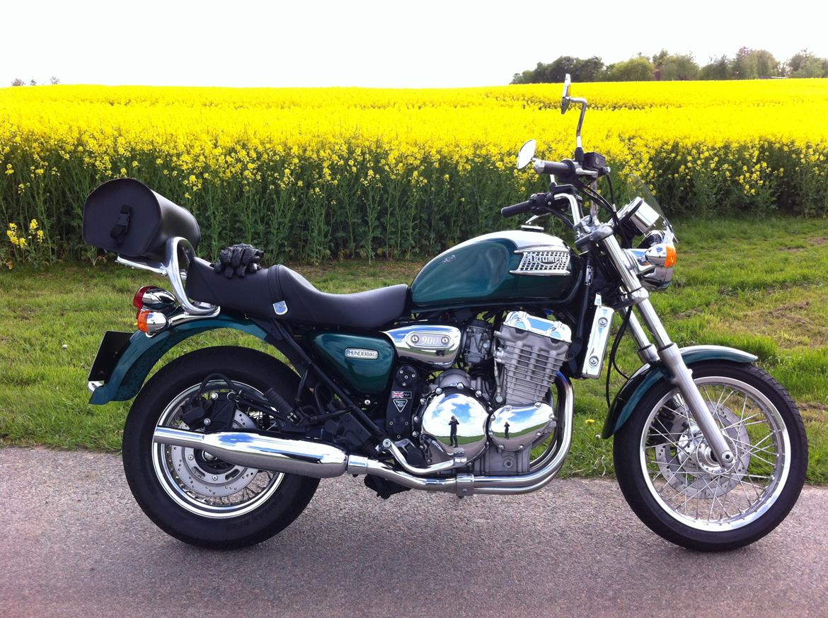 Triumph Thunderbird 900 billede 1