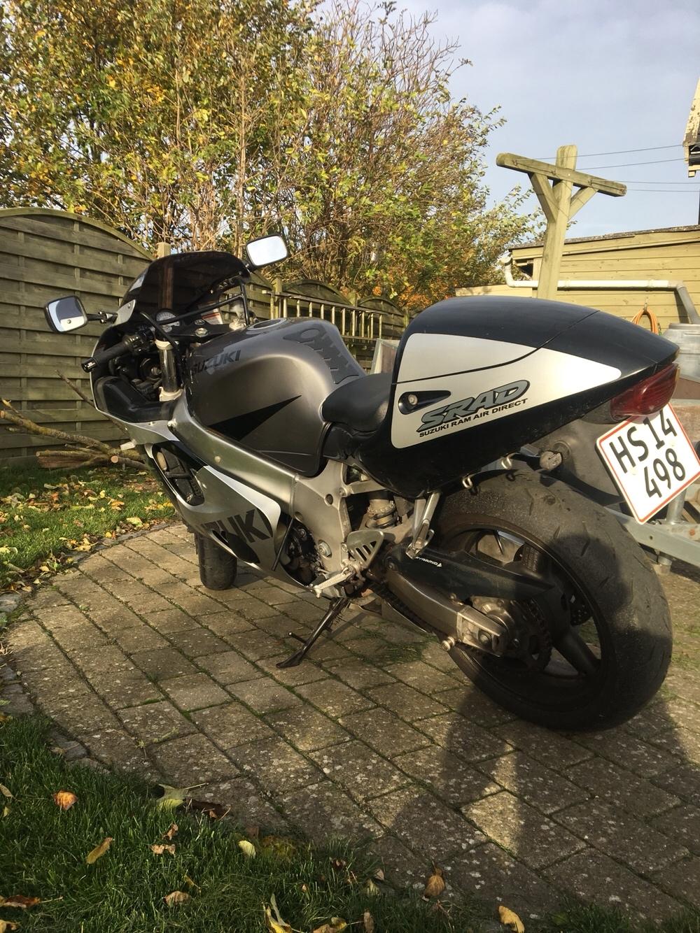 Suzuki Gsx-r 600 srad billede 1