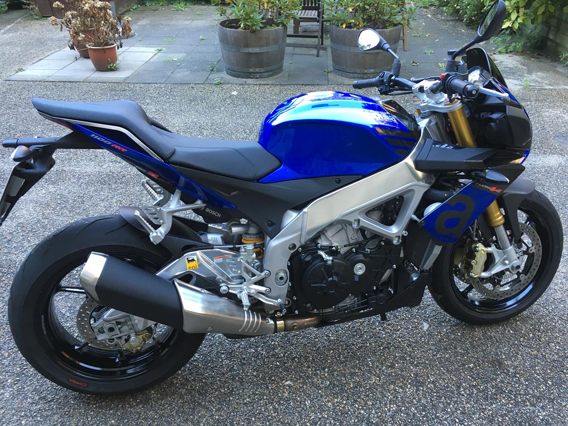 Aprilia Tuono V4 1100 RR billede 1