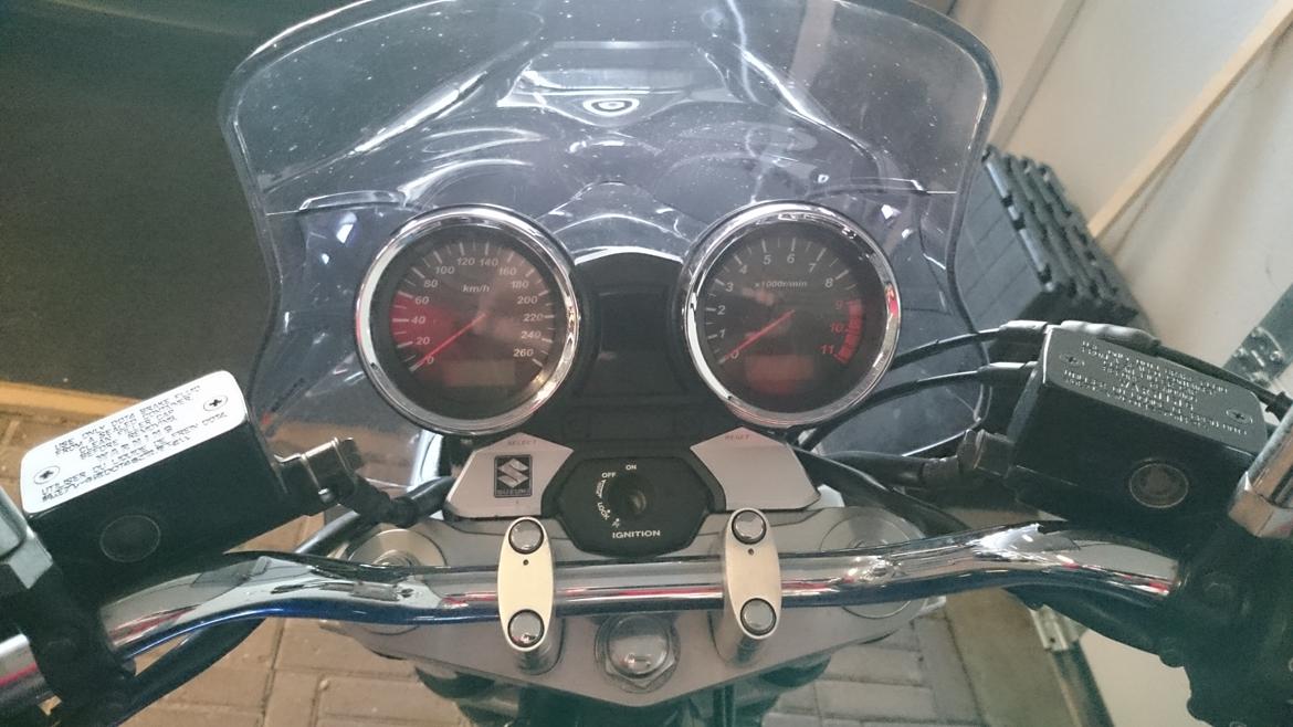 Suzuki GSX 1400 K6 Yoshimura billede 12