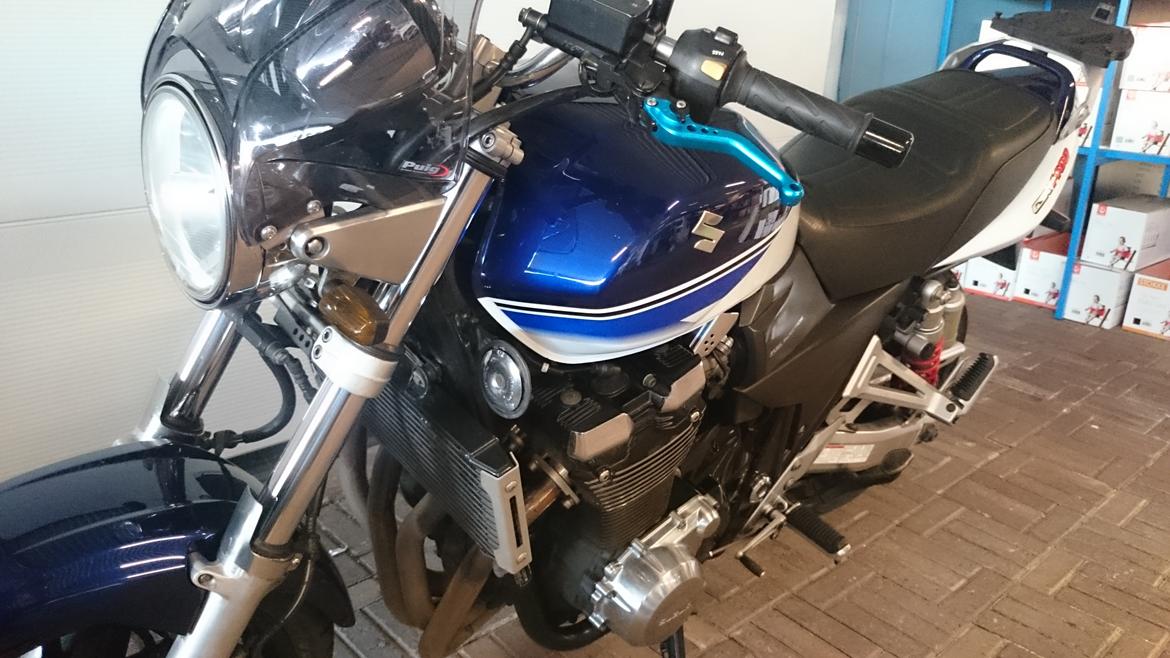 Suzuki GSX 1400 K6 Yoshimura billede 15