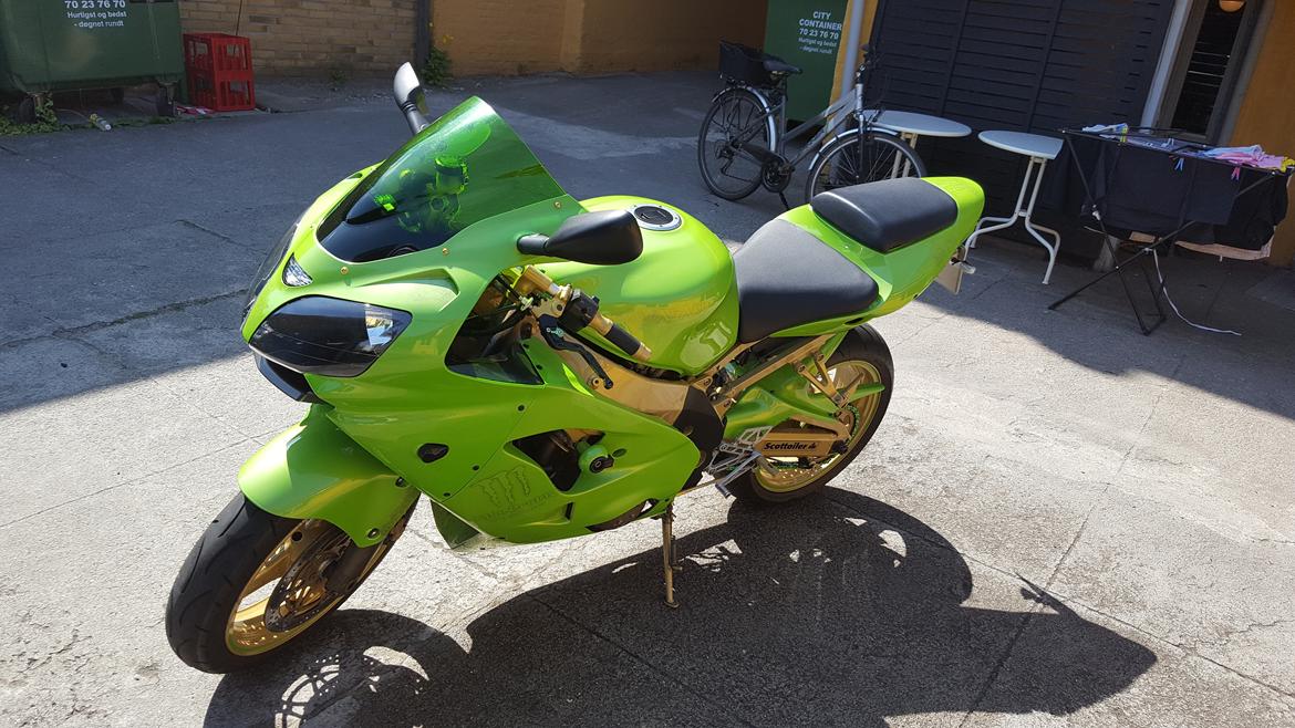 Kawasaki Ninja ZX9R billede 5