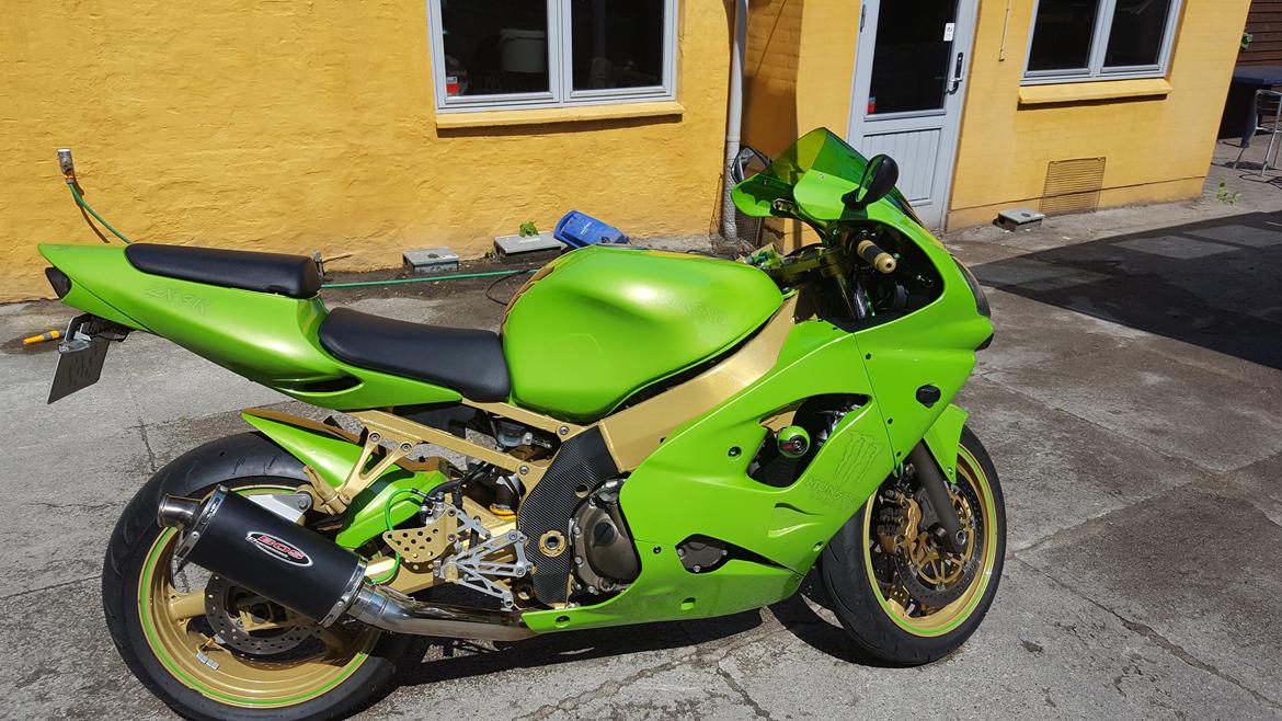 Kawasaki Ninja ZX9R billede 8