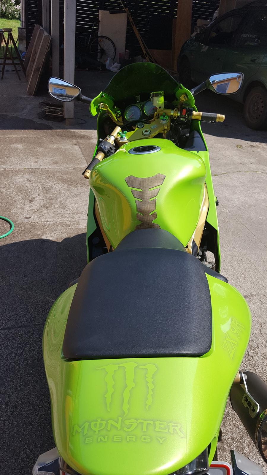 Kawasaki Ninja ZX9R billede 9