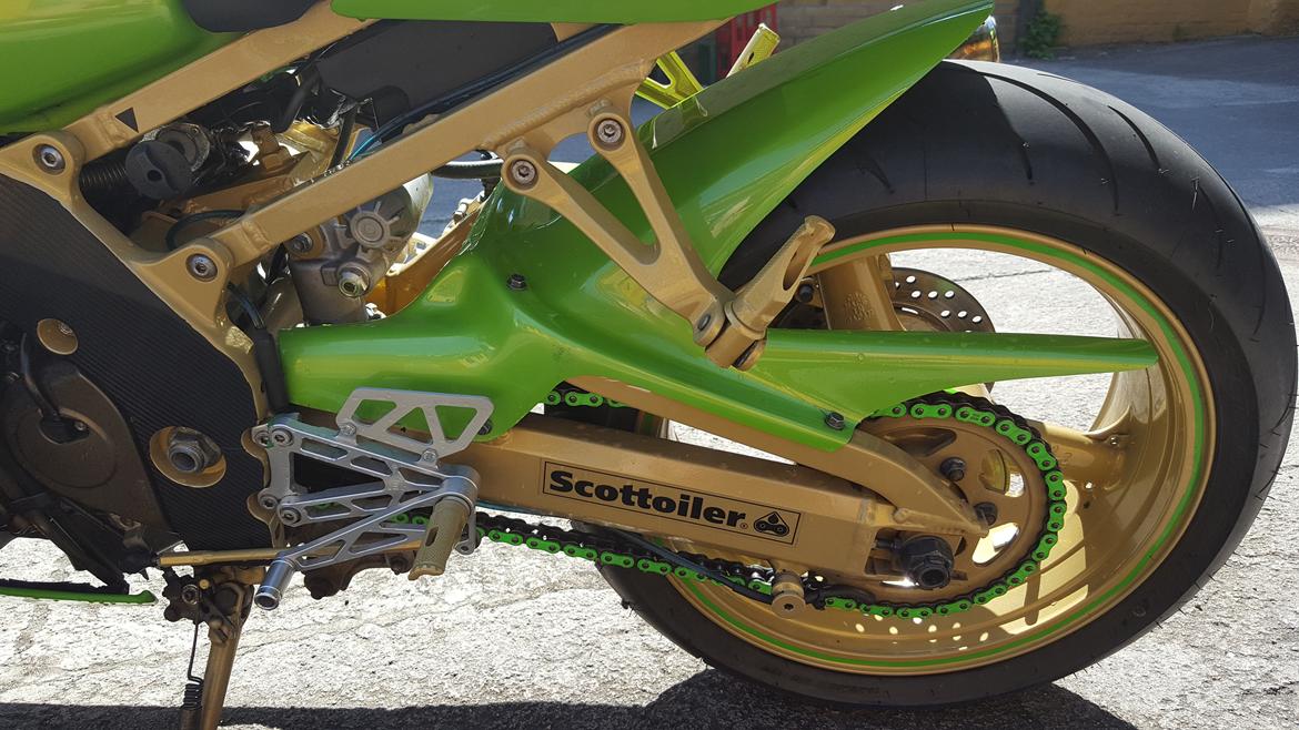 Kawasaki Ninja ZX9R billede 11