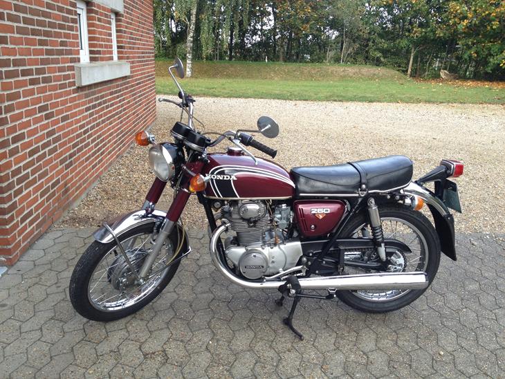 Honda CB 250 K4 - 1973 - Nogenlunde OK stand, men alli...