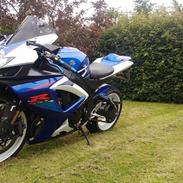 Suzuki GSX-R K7 solgt