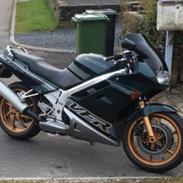 Honda Vfr 750