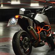 KTM Duke 690