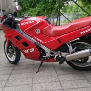 Honda VFR750F RC24 (Solgt)