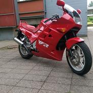 Honda VFR750F RC24 (Solgt)