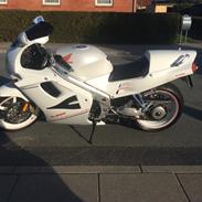 Honda VFR 750