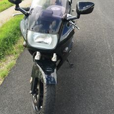 Honda VFR 750F solgt