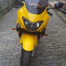 Honda cbr 600 f4