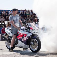 Honda cbr 900 rr sc28 