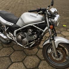 Yamaha XJ 600 N (SOLGT)