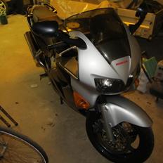 Honda VFR 800 RC46