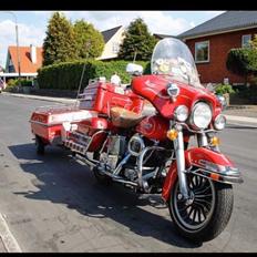 Harley Davidson FLH Electra Glide - SOLGT -  m Tour Pack