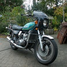 Suzuki GT750