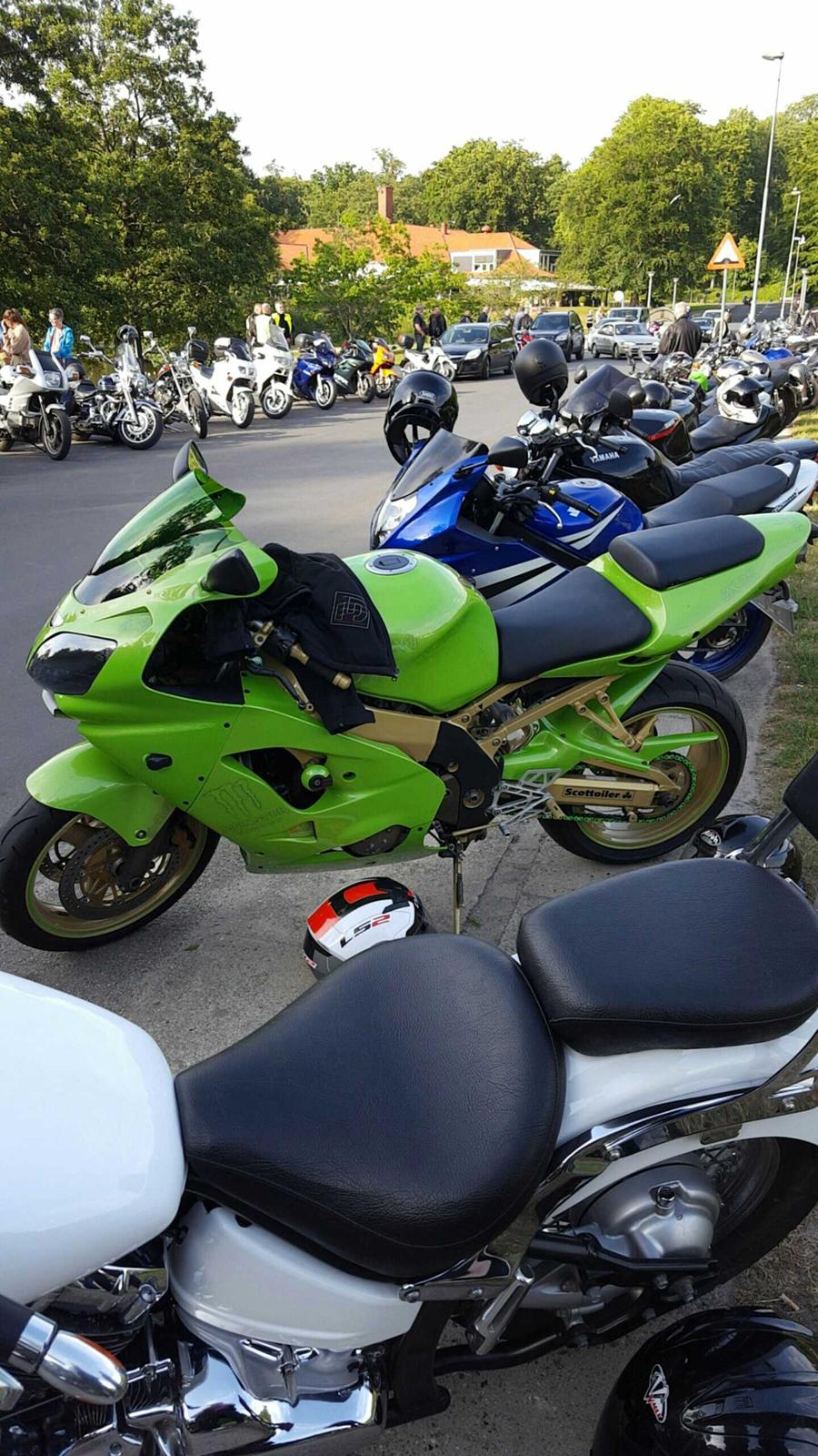 Kawasaki Ninja ZX9R billede 15