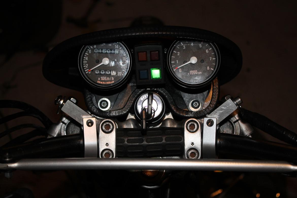 Yamaha xj 550 - Der er liv i al instrumentering. billede 18