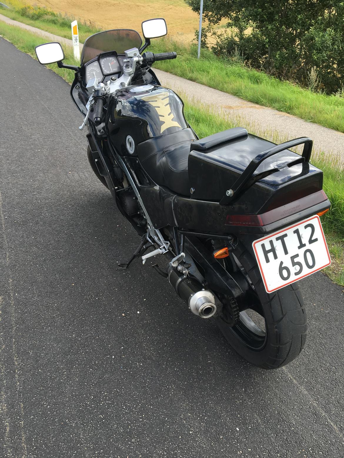 Honda VFR 750F solgt billede 7
