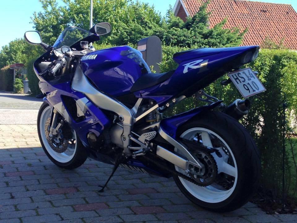 Yamaha YZF R1 billede 3