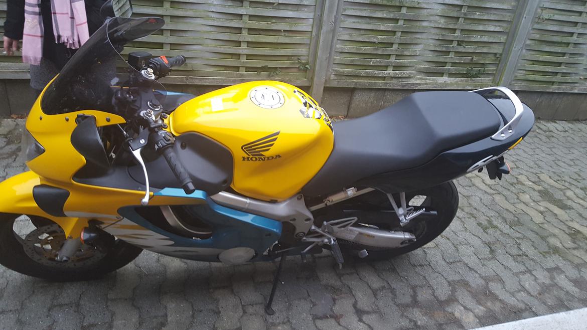 Honda cbr 600 f4 billede 2