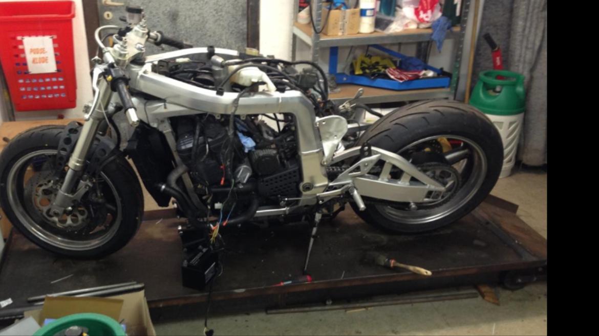 Suzuki GSXR 750 W billede 13