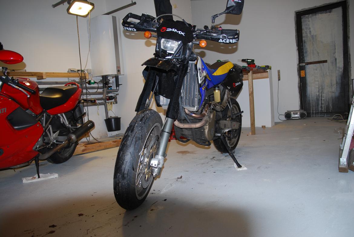 Husqvarna 610 SM-E - Før renovation og kosmetiske opgraderinger billede 16