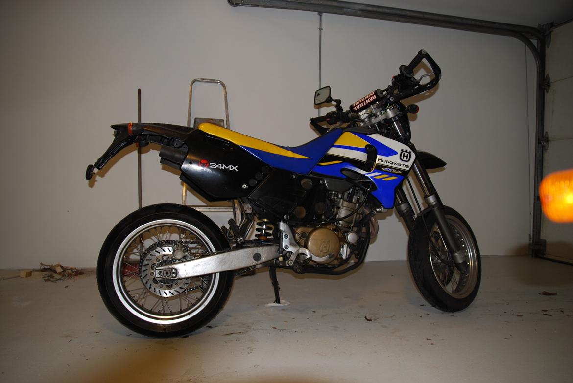 Husqvarna 610 SM-E - Før renovation og kosmetiske opgraderinger billede 19