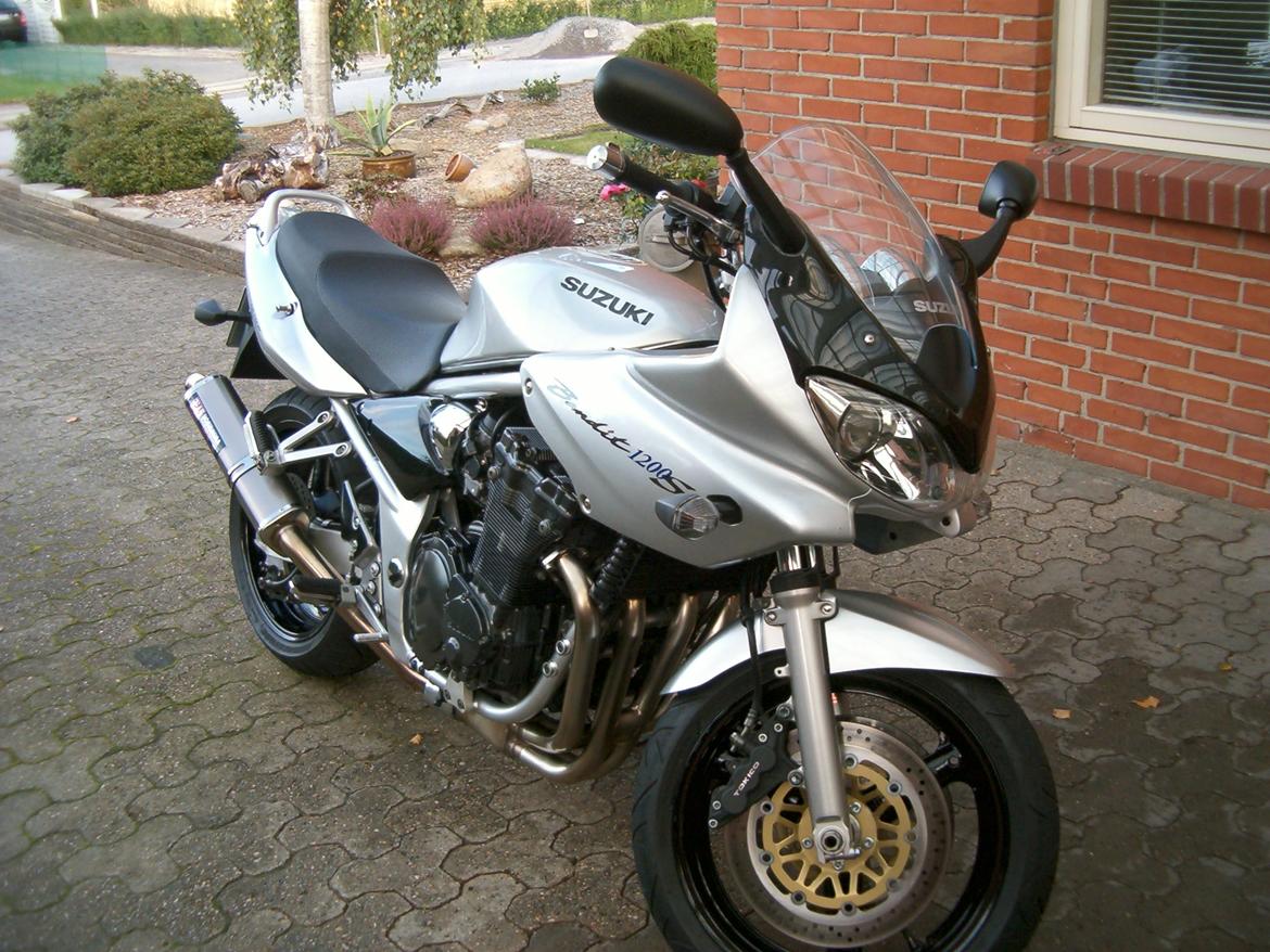 Suzuki GSF 1200 S billede 1