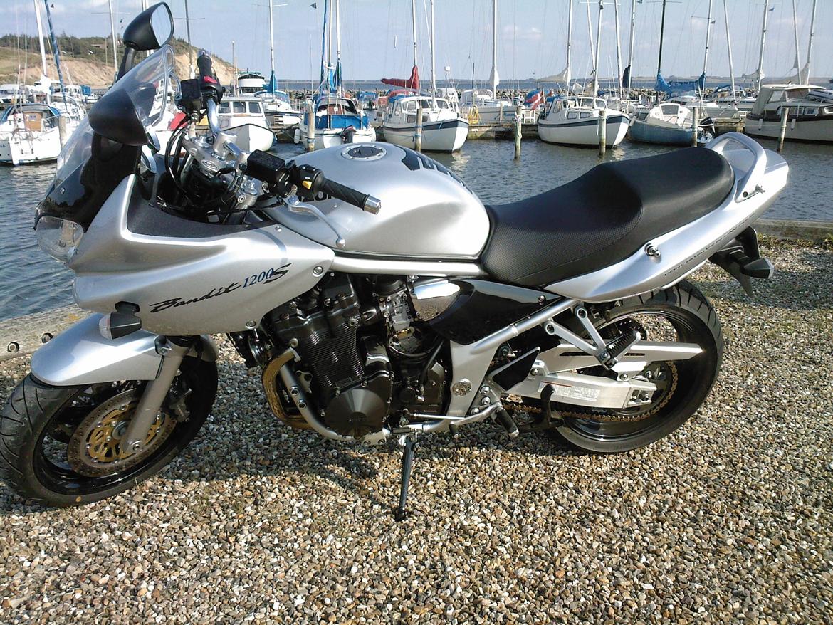 Suzuki GSF 1200 S billede 15