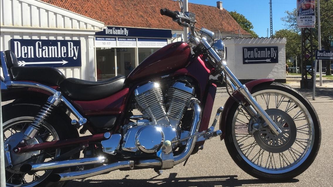 Suzuki Intruder billede 5