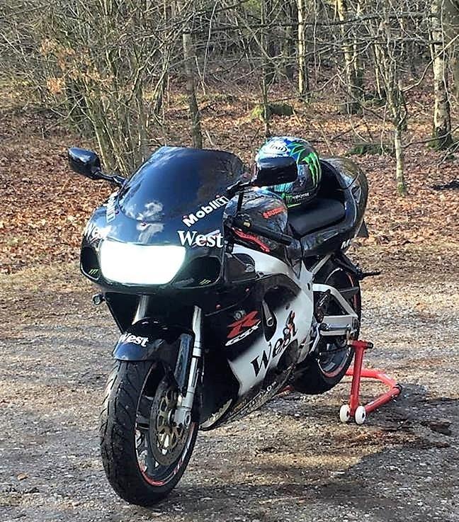 Suzuki GSX-R 750 Srad - Solgt billede 4