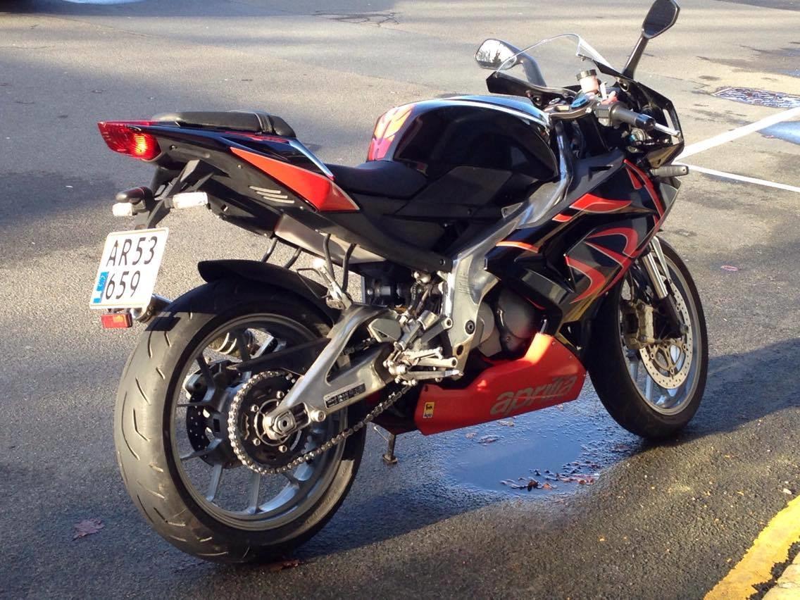 Aprilia rs 125 SOLGT billede 1
