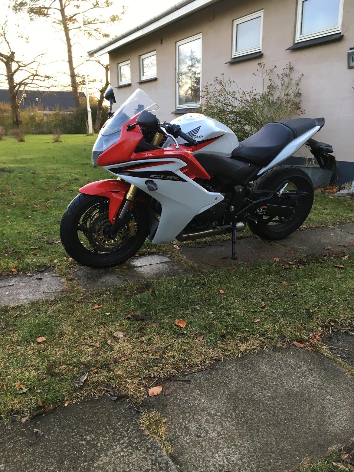 Honda CBR600F billede 3